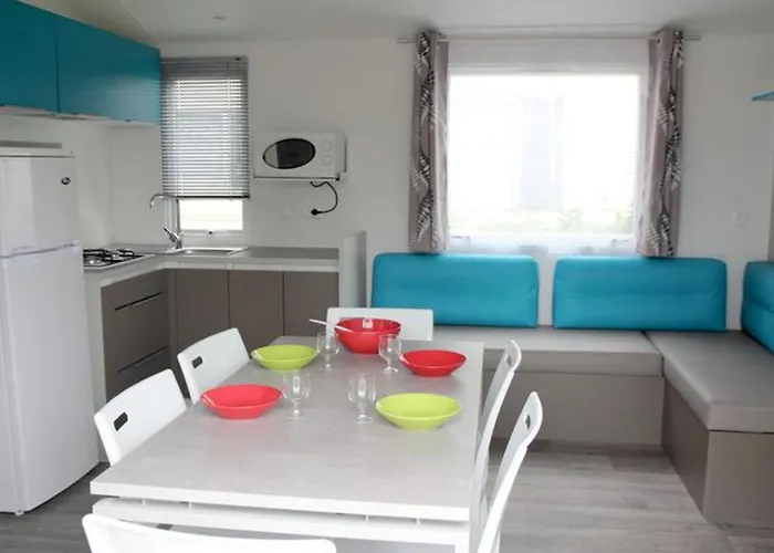 Mobil 32m² Avec Terrasse Pour 6 Personnes - Api-1-52-304 * Bretignolles-sur-Mer