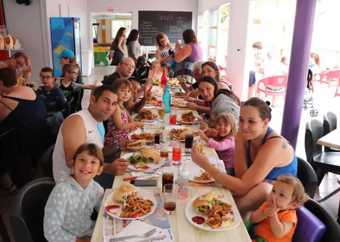 Campsite Mobil 32m² Avec Terrasse Pour 6 Personnes - Api-1-52-304