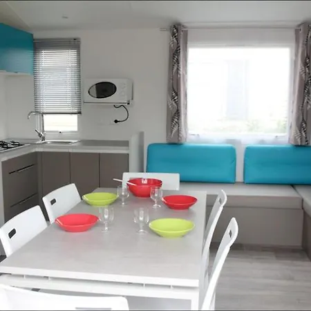 Mobil 32m² Avec Terrasse Pour 6 Personnes - Api-1-52-304 * Brétignolles-sur-Mer