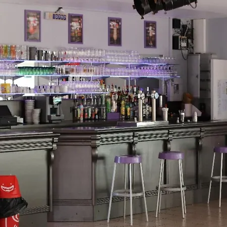 Mobil 32m² Avec Terrasse Pour 6 Personnes - Api-1-52-304