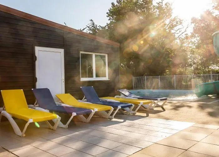 Mobil 32m² Avec Terrasse Pour 6 Personnes - Api-1-52-304 *