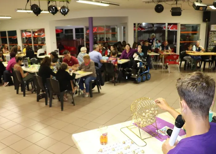 Mobil 32m² Avec Terrasse Pour 6 Personnes - Api-1-52-304 * Brétignolles-sur-Mer